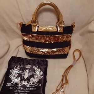 Brighton My Flat in London Black and Gold